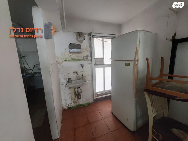 חנויות/ שטח מסחרי, דרך זאב ז'בוטינסקי, נחלת גנים, רמת גן