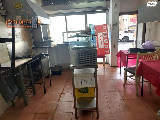 חנויות/ שטח מסחרי, דרך זאב ז'בוטינסקי, נחלת גנים, רמת גן