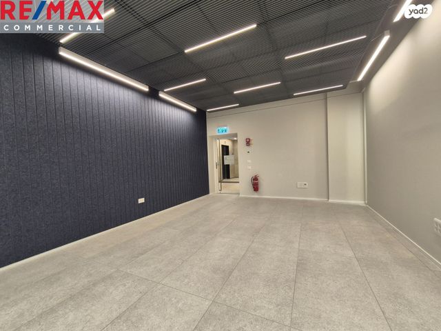 משרדים, החרש, הוד השרון