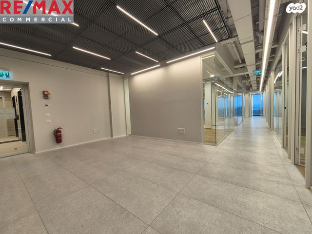 משרדים, החרש, הוד השרון