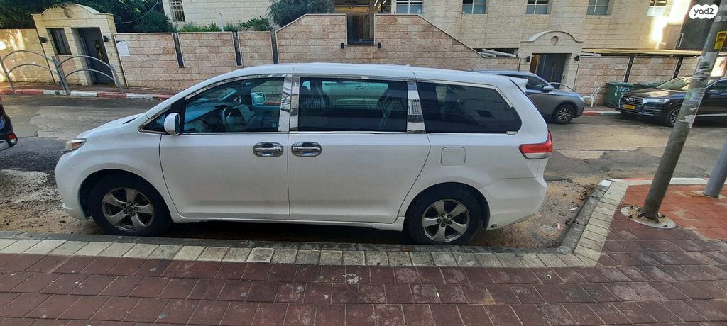 טויוטה סיינה