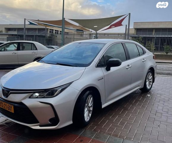 טויוטה קורולה