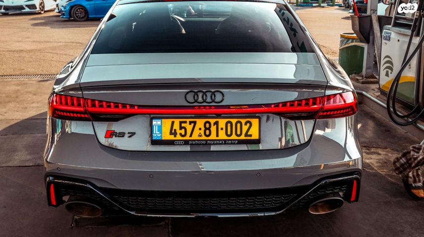 אאודי RS 7