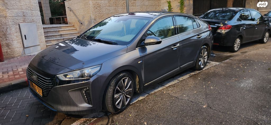 יונדאי איוניק