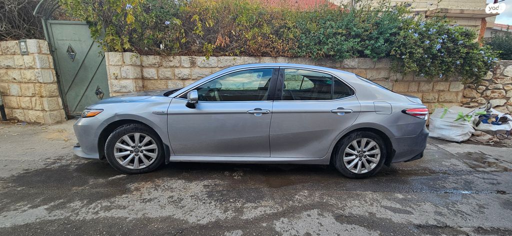 טויוטה קאמרי