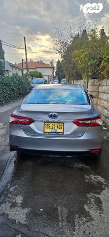 טויוטה קאמרי