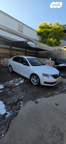 סקודה אוקטביה