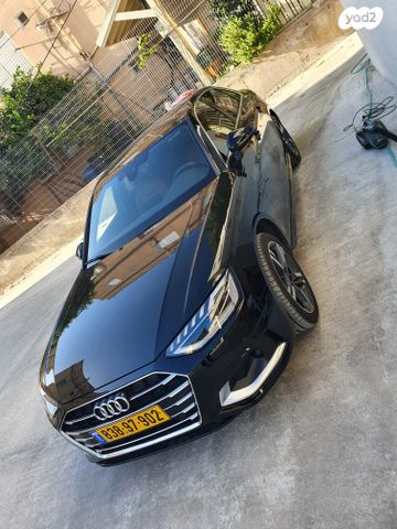 אאודי A4