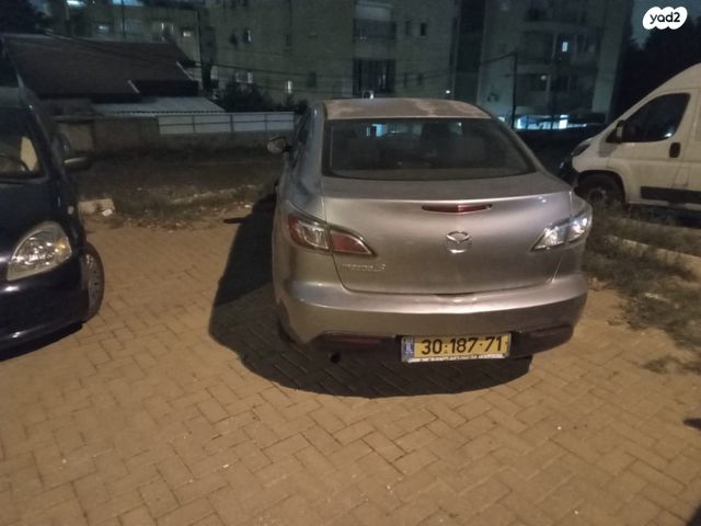 מאזדה 3
