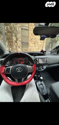 מודעת רכב טויוטה יאריס
