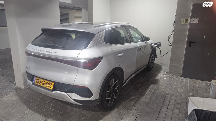 מודעת רכב בי.ווי.די אטו 3