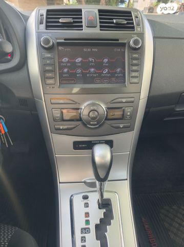 טויוטה קורולה