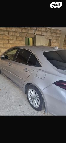 מודעת רכב טויוטה קורולה
