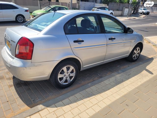 יונדאי אקסנט i25