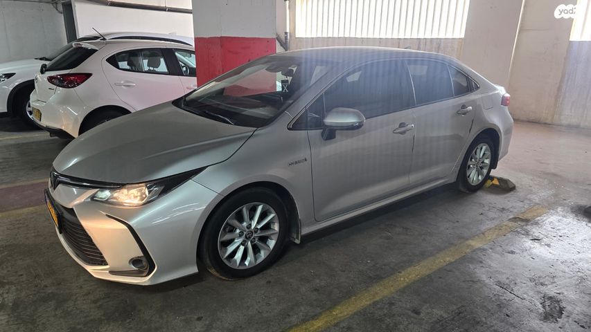 טויוטה קורולה