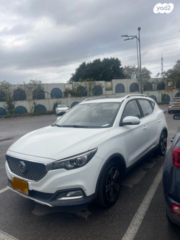 מודעת רכב אם ג'י ZS