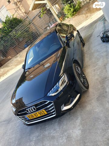 אאודי A4