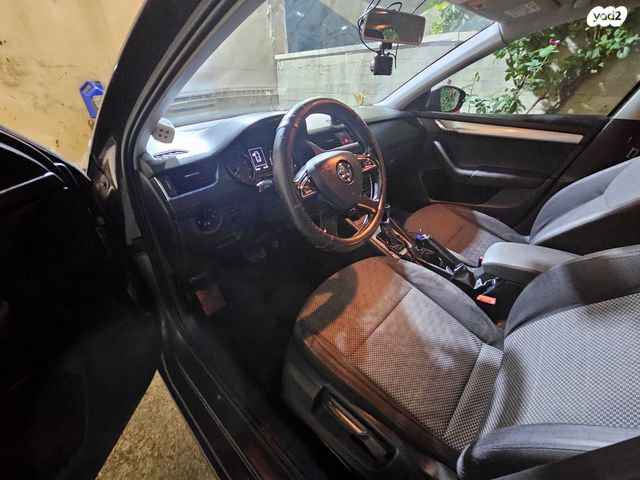 סקודה אוקטביה