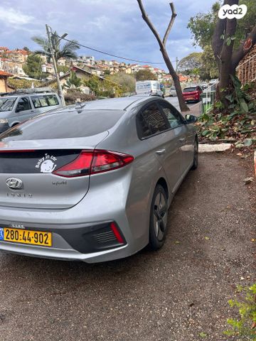 יונדאי איוניק