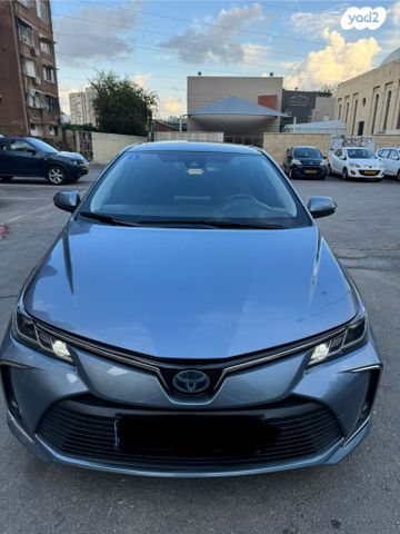 טויוטה קורולה