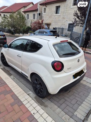 אלפא רומיאו מיטו