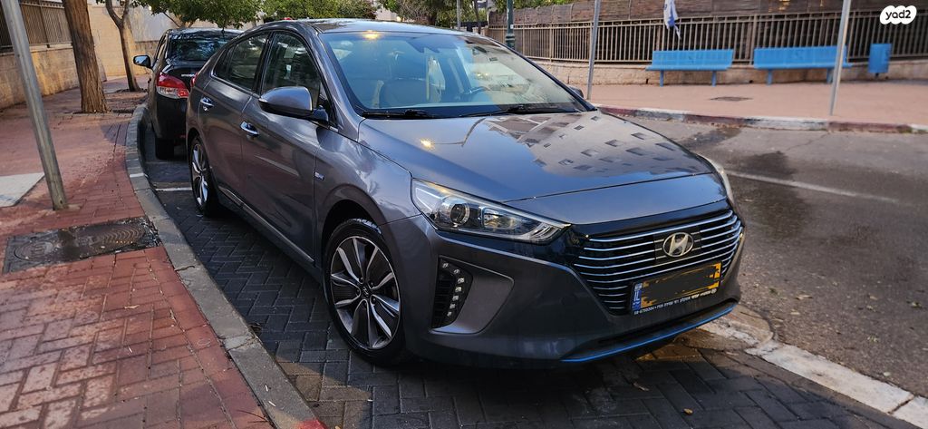 מודעת רכב יונדאי איוניק