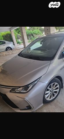 טויוטה קורולה