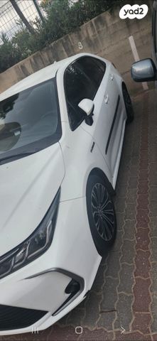 טויוטה קורולה