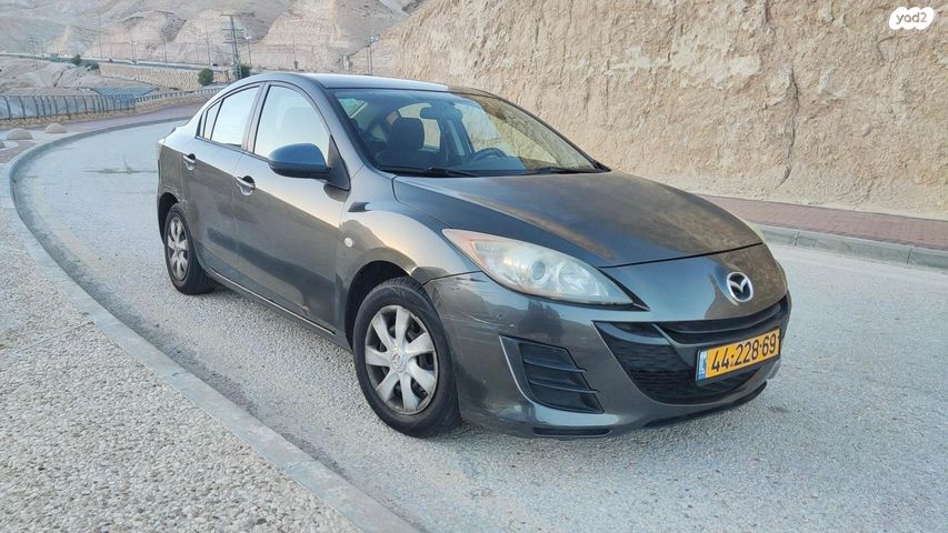 מודעת רכב מאזדה 3