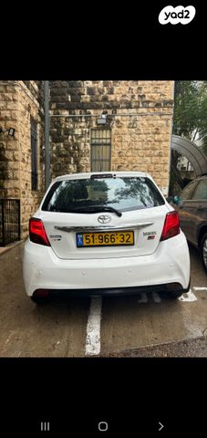 טויוטה יאריס