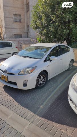 מודעת רכב טויוטה פריוס