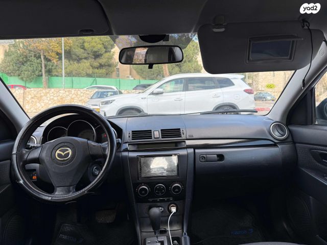 מאזדה 3