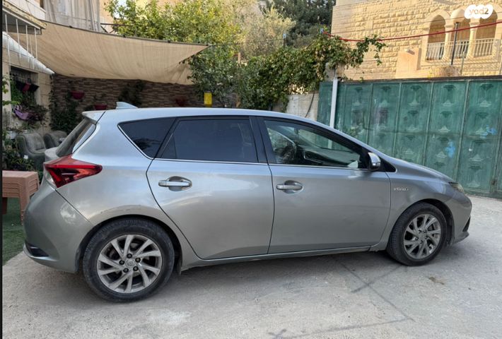 טויוטה אוריס