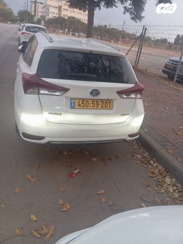 טויוטה אוריס