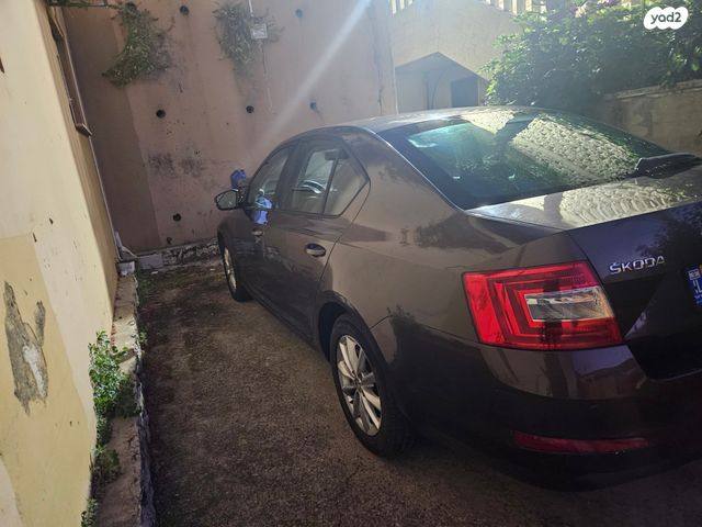 סקודה אוקטביה