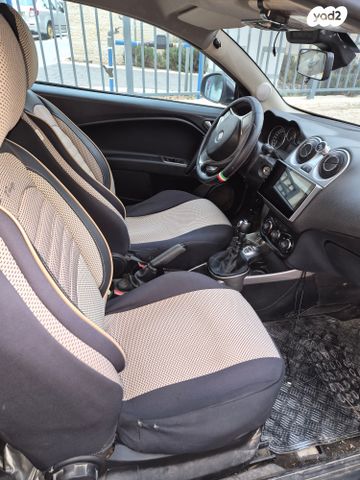 מודעת רכב אלפא רומיאו מיטו