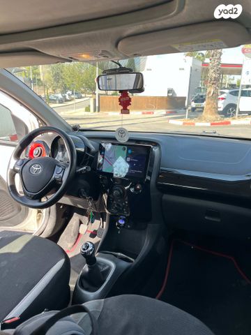 טויוטה אייגו