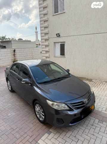 טויוטה קורולה