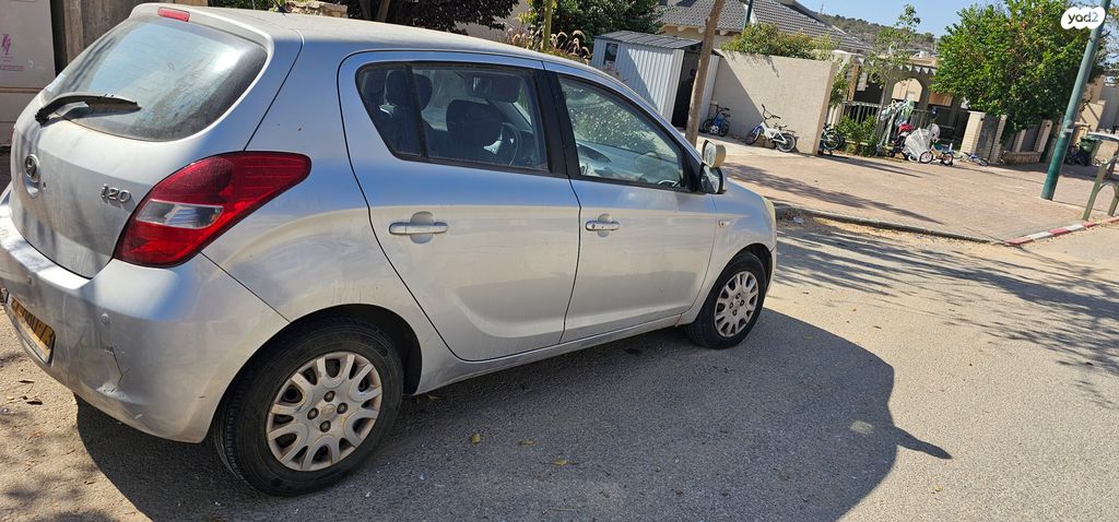 מודעת רכב יונדאי i20