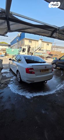 סקודה אוקטביה