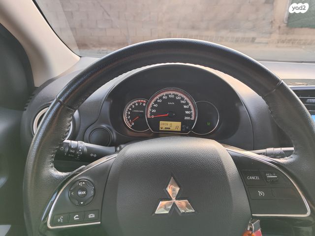 מיצובישי ספייס סטאר