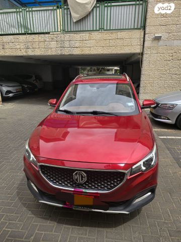 מודעת רכב אם ג'י ZS