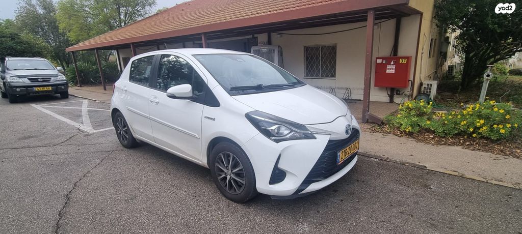 מודעת רכב טויוטה יאריס