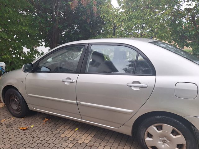 טויוטה קורולה