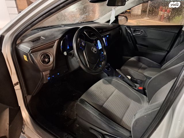 מודעת רכב טויוטה אוריס