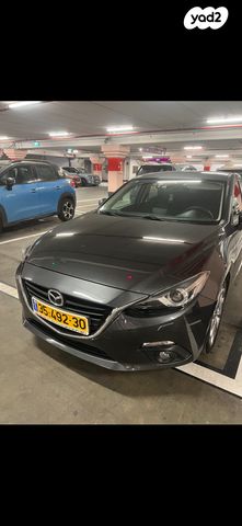 מודעת רכב מאזדה 3