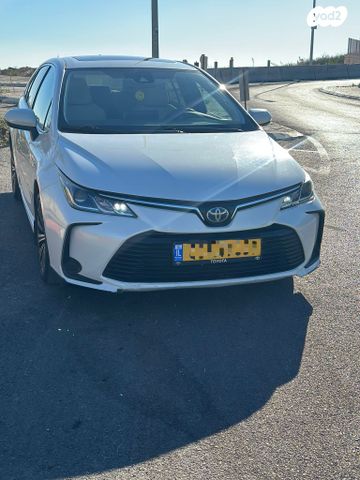 טויוטה קורולה