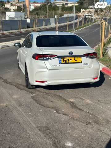 טויוטה קורולה