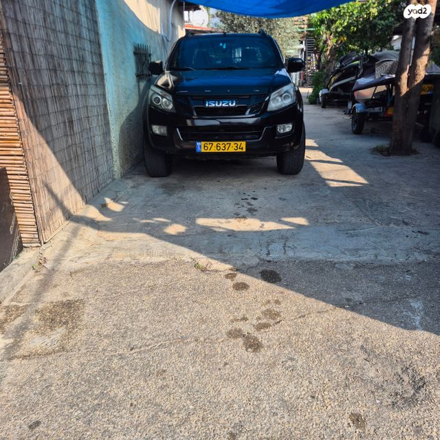 איסוזו די-מקס