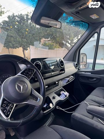 מודעת רכב מרצדס-בנץ ספרינטר